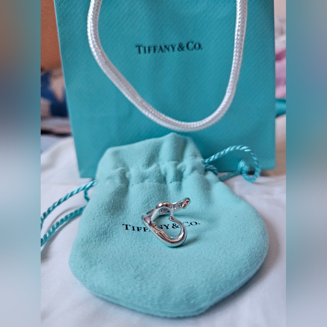 Tiffany & Co. Vintage Elsa Peretti Open Heart Sterling Silver Ring Size 6